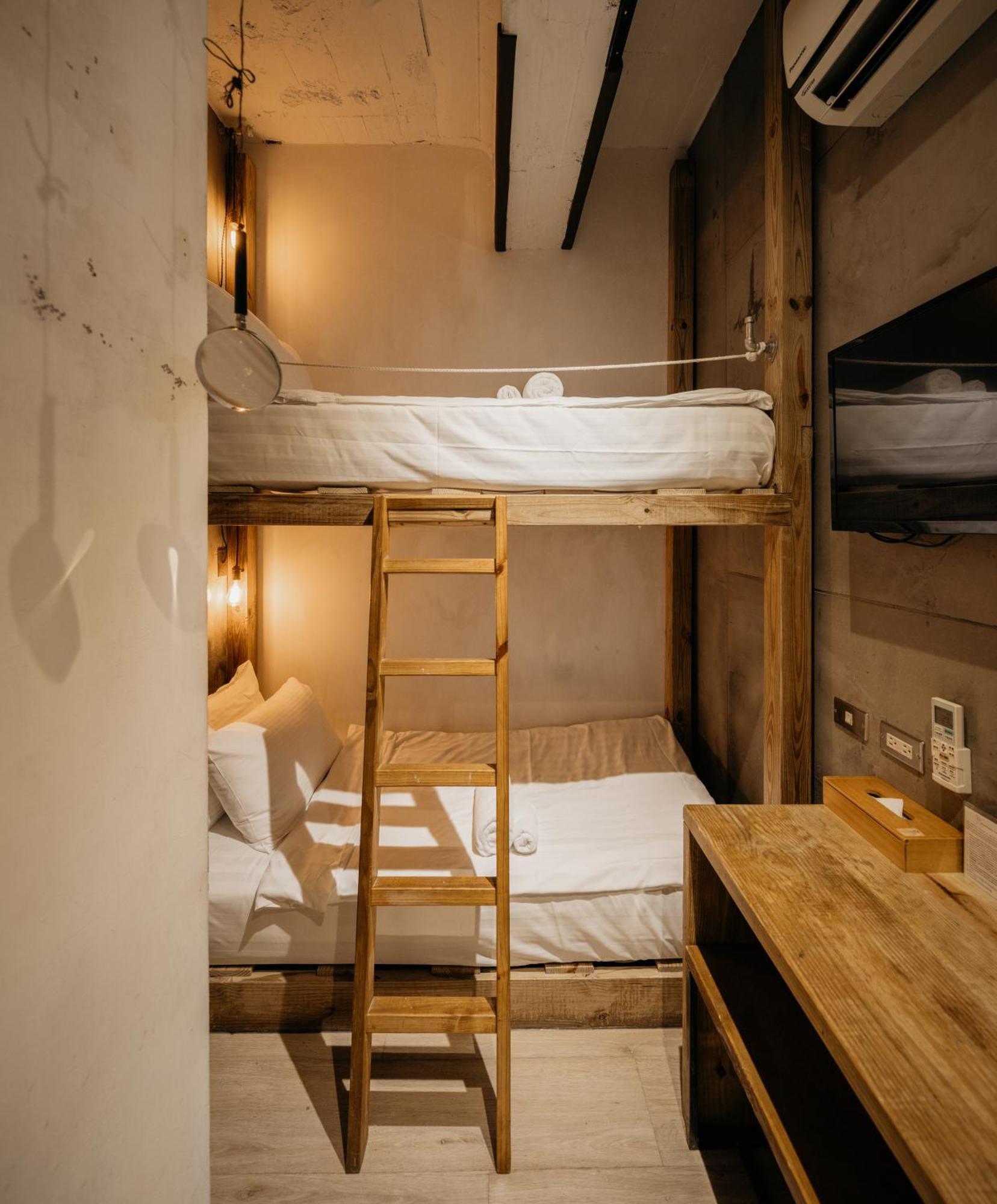 Just Inn 正旅館 北車 Тайпей Екстериор снимка